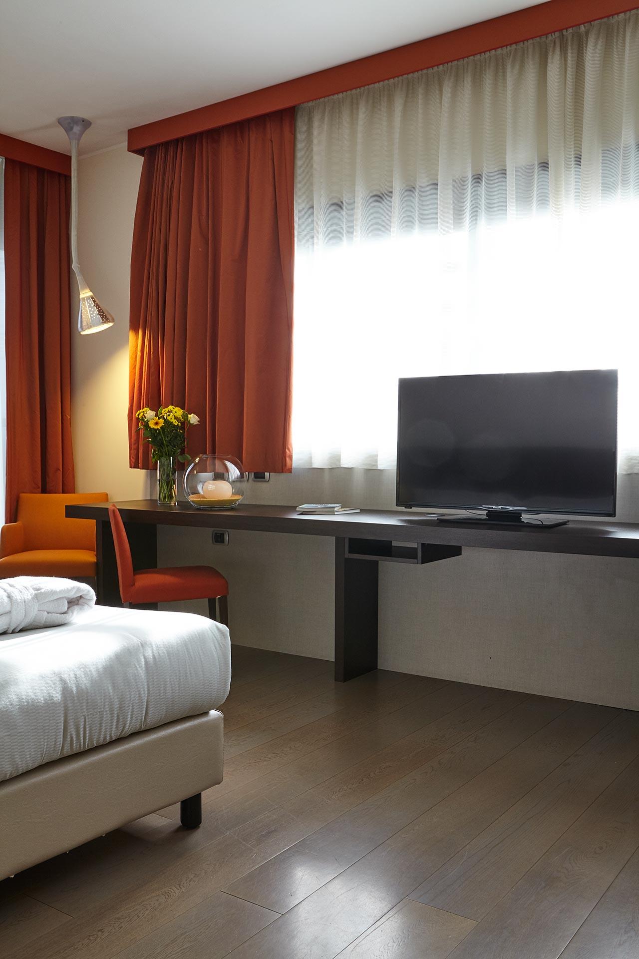 Rmh Modena Des Arts Hotell Exteriör bild