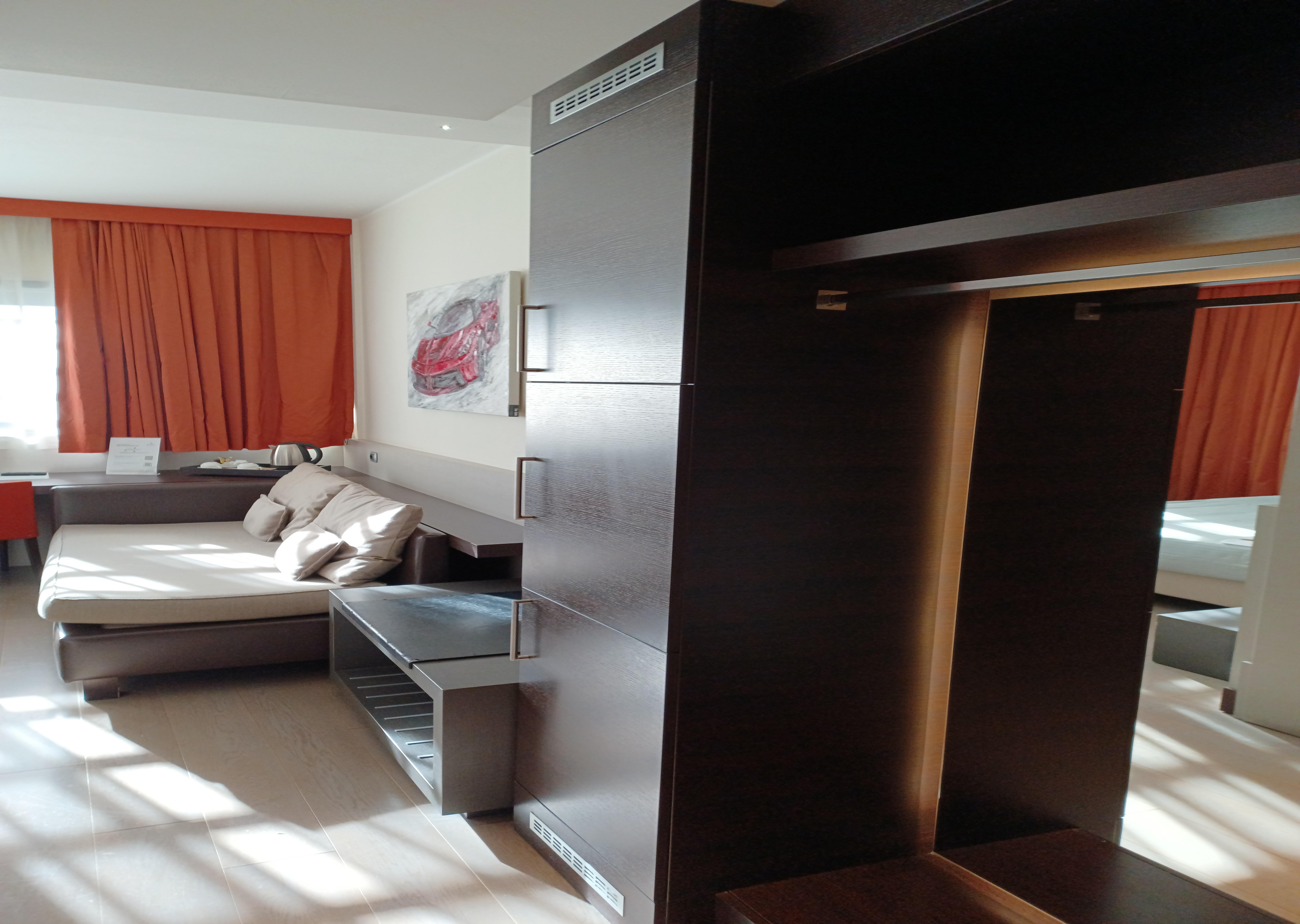 Rmh Modena Des Arts Hotell Exteriör bild