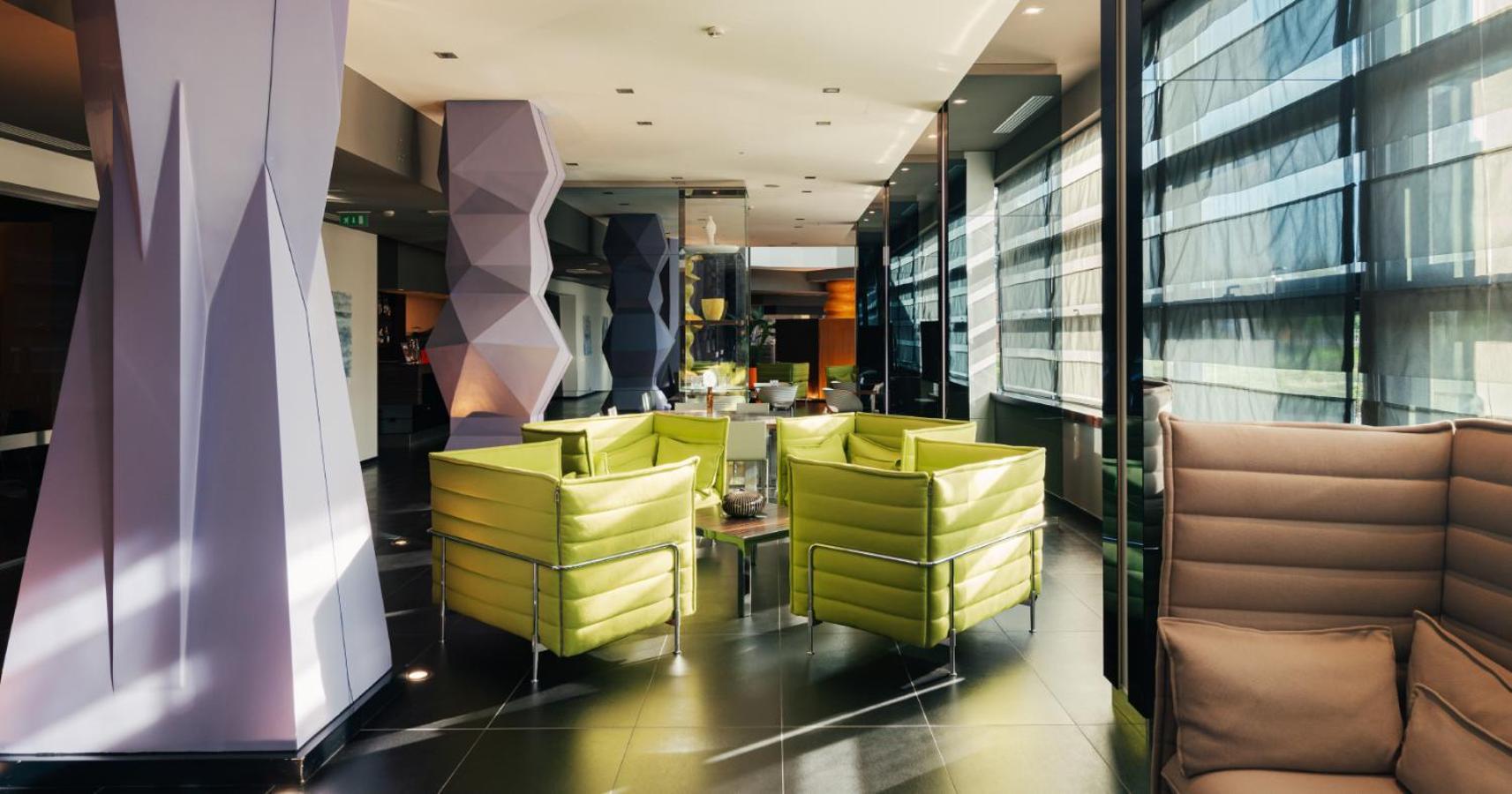 Rmh Modena Des Arts Hotell Exteriör bild