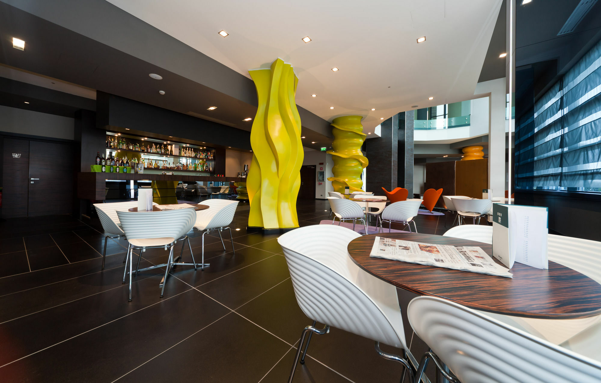 Rmh Modena Des Arts Hotell Exteriör bild